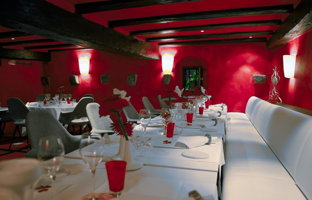 Le B. Suites, Chambres & Restaurant Рикевір Екстер'єр фото