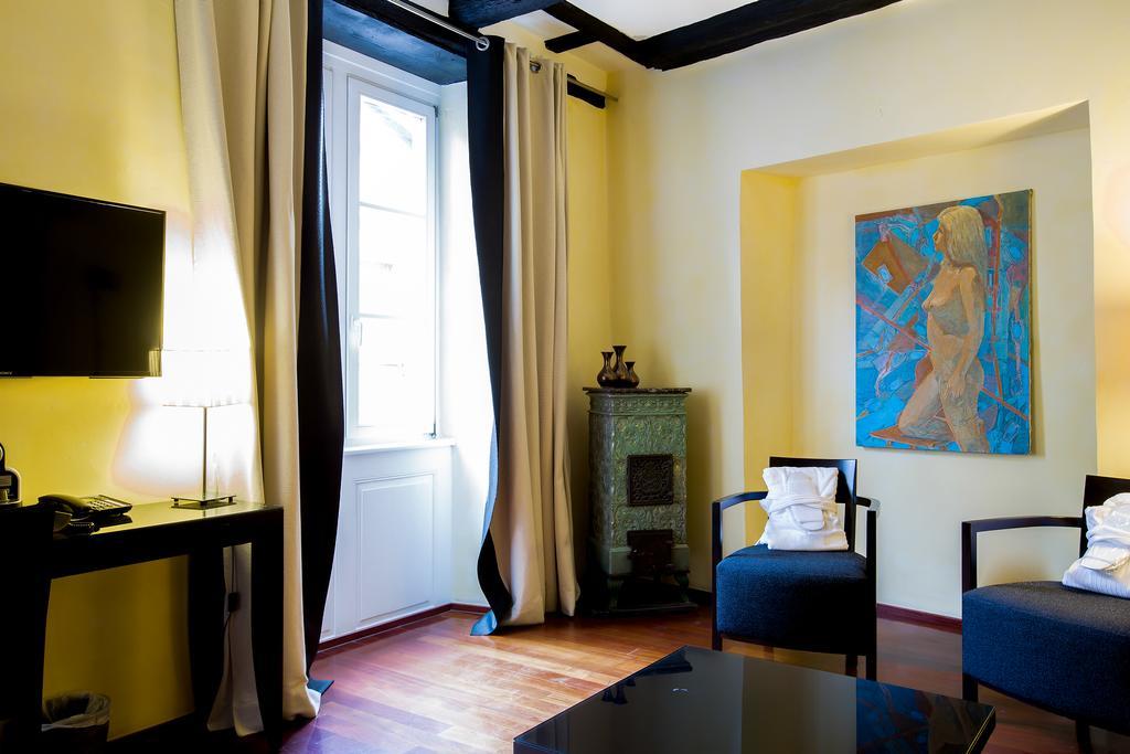 Le B. Suites, Chambres & Restaurant Рикевір Екстер'єр фото