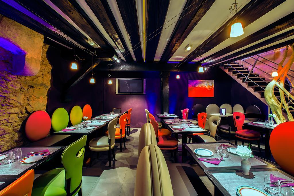 Le B. Suites, Chambres & Restaurant Рикевір Екстер'єр фото