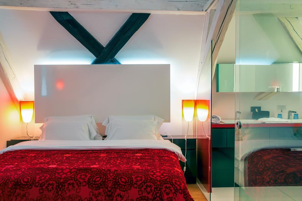 Le B. Suites, Chambres & Restaurant Рикевір Екстер'єр фото