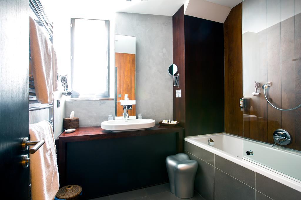 Le B. Suites, Chambres & Restaurant Рикевір Екстер'єр фото